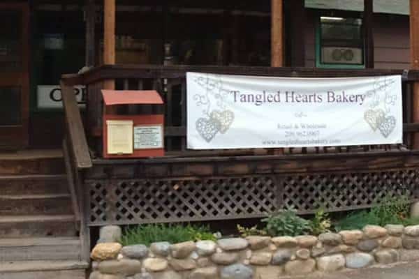 Tangled Hearts Café